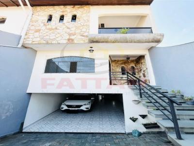 Casa / Sobrado para Venda, em Santo Andr, bairro Parque Jaatuba, 3 dormitrios, 3 banheiros, 1 sute, 7 vagas